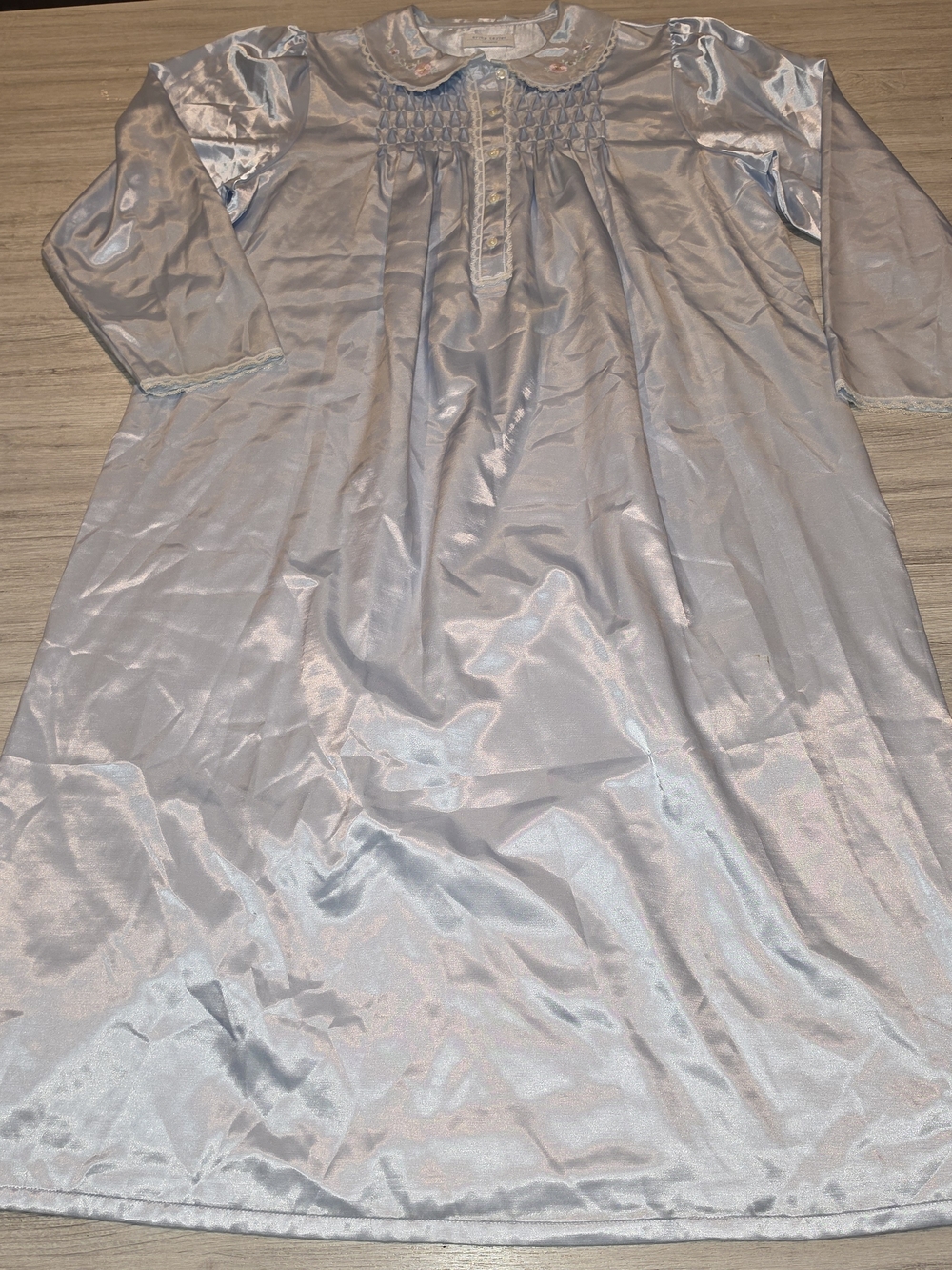 Vtg Erika Taylor Intimates Satin Long Sleeve Nightgown Women's Light Blue Size M